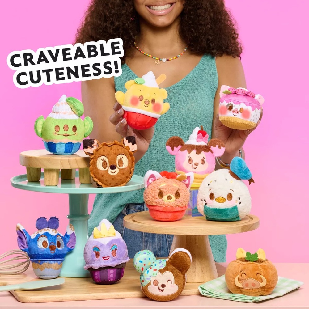 New Disney Munchlings Light-Up Scented Collectible Plush